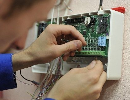 Ремонт систем управления и контроля доступа